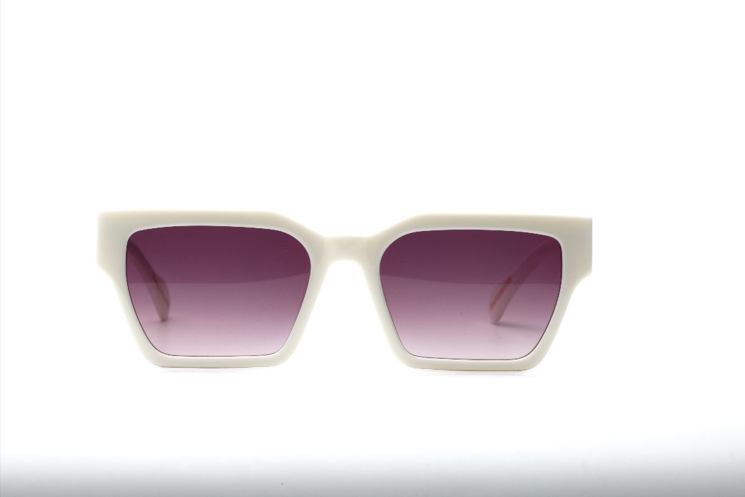 Carnage Ivory - Purple Lens