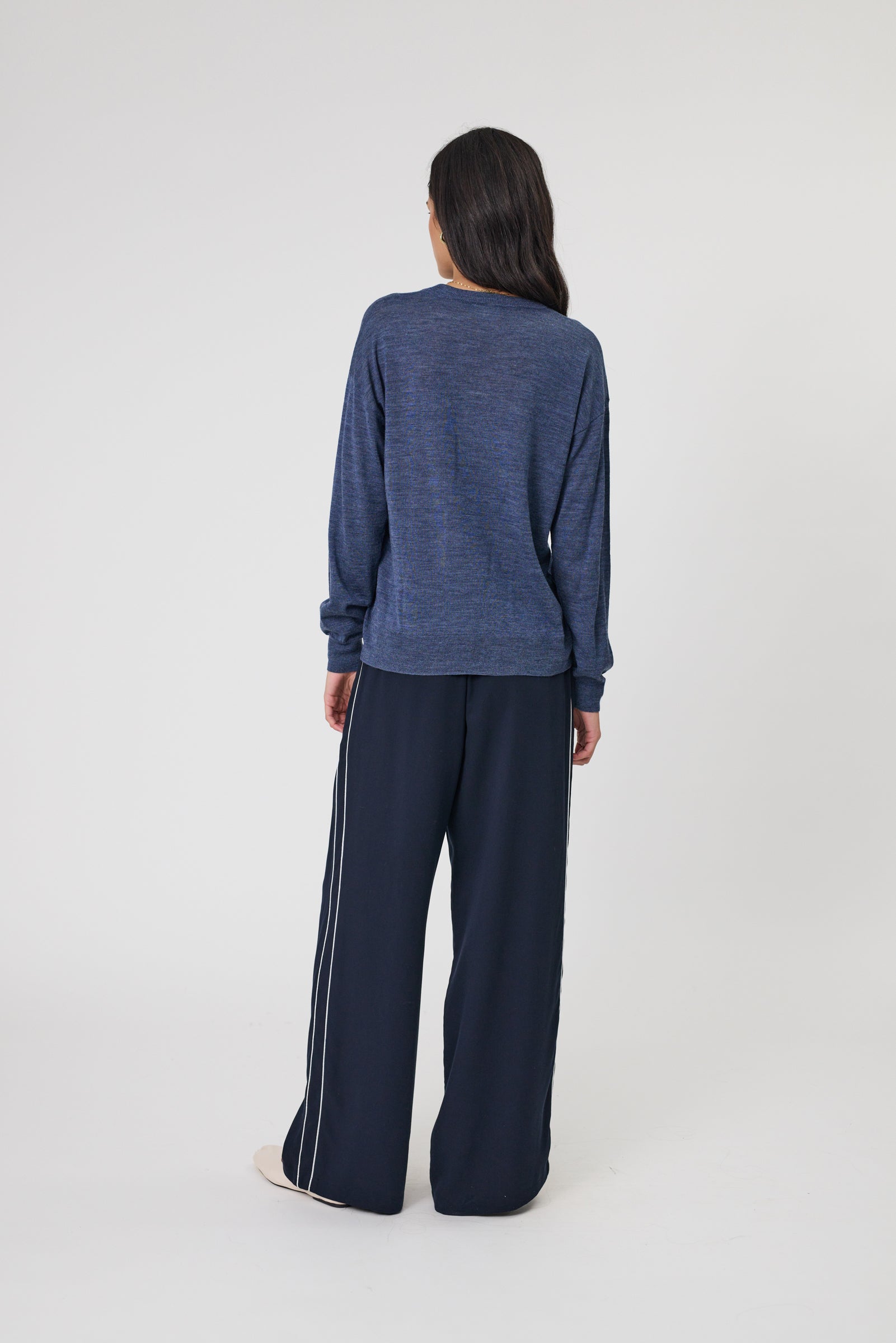 Marlow Alto Merino V-Neck -Space