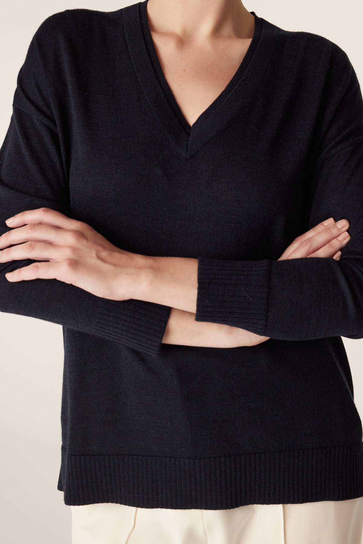 Cable The Saxon Fine Merino Jumper - Navy