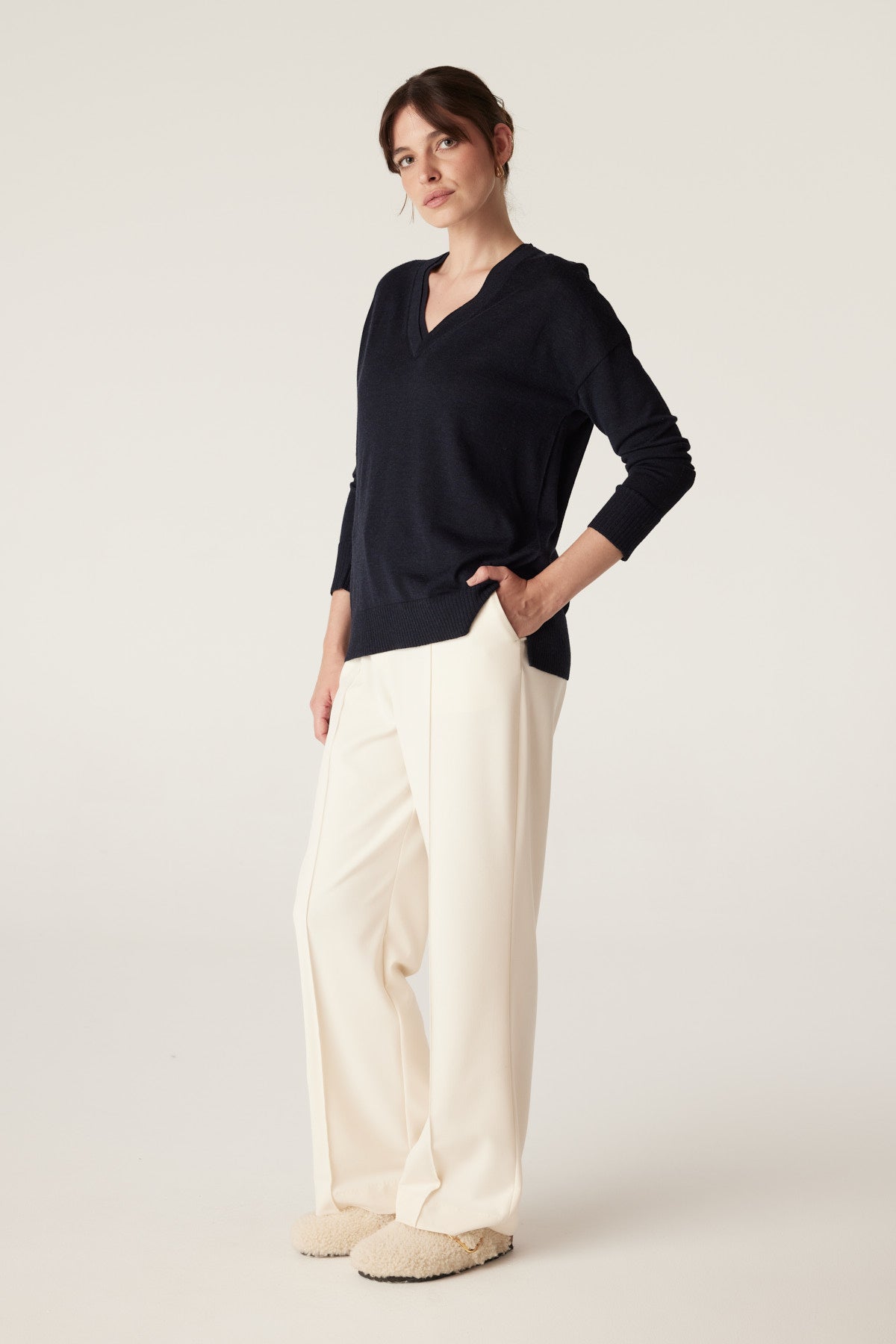 Cable The Saxon Fine Merino Jumper - Navy