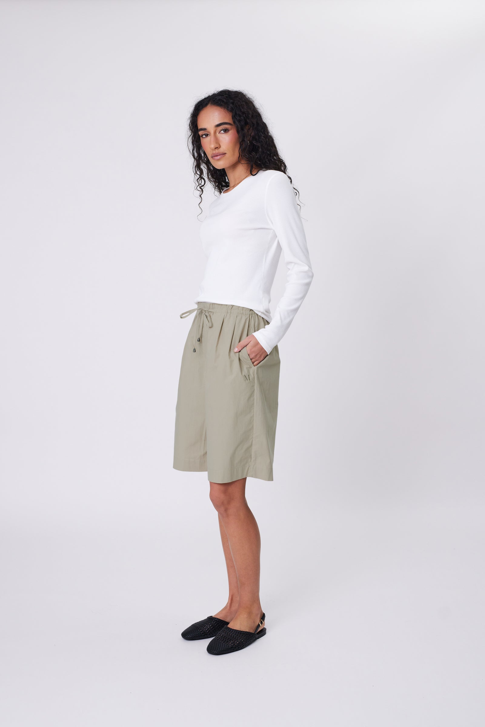 Cascade Longline Short - Hummus