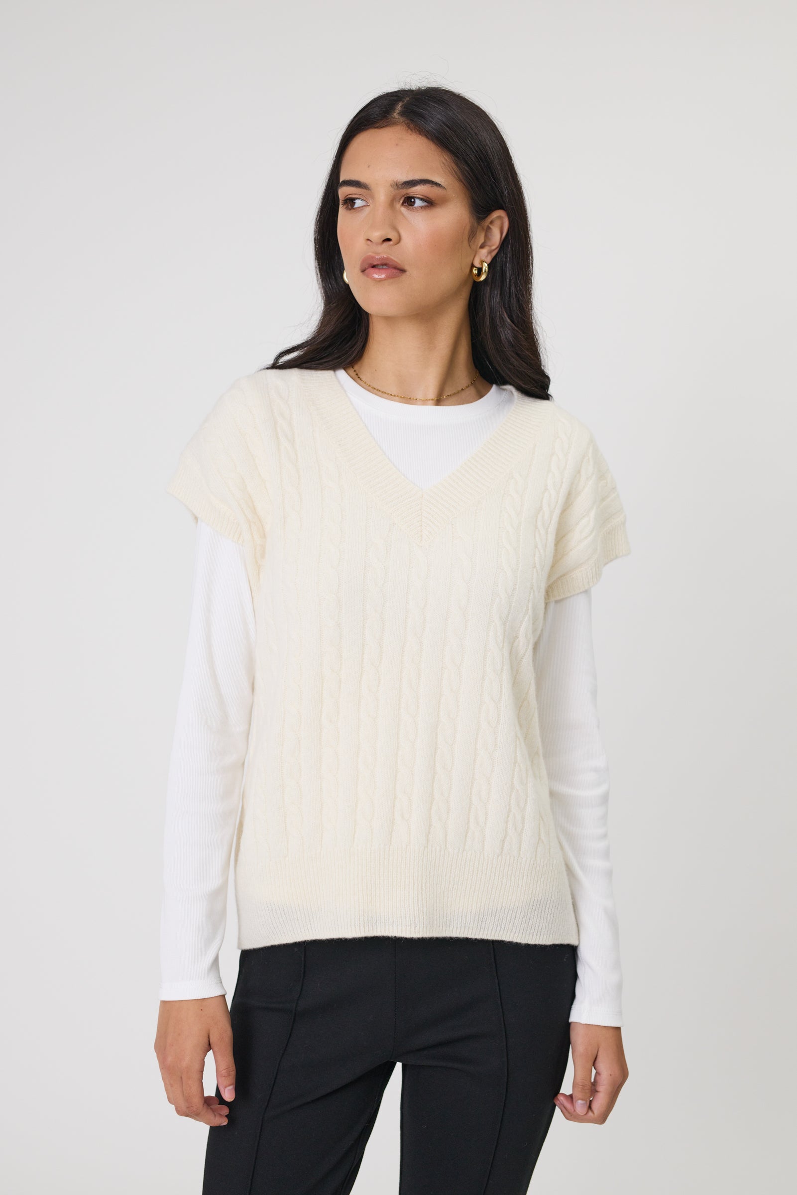 Marlow Copenhagen Cable Knit Crew - Ecru