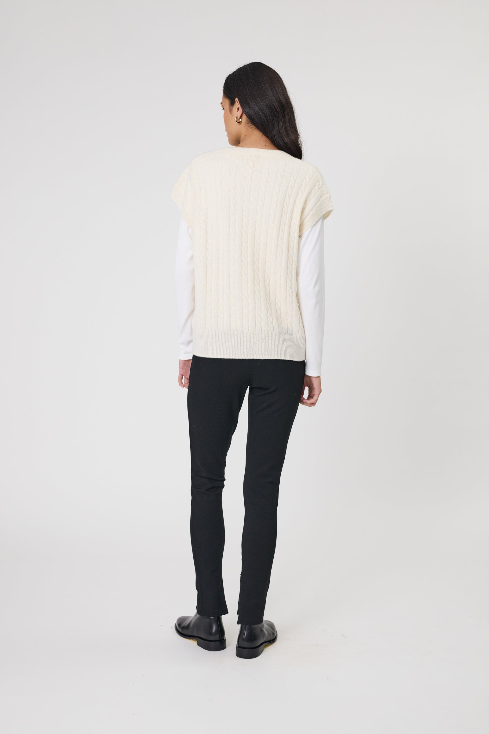 Marlow Copenhagen Cable Knit Crew - Ecru