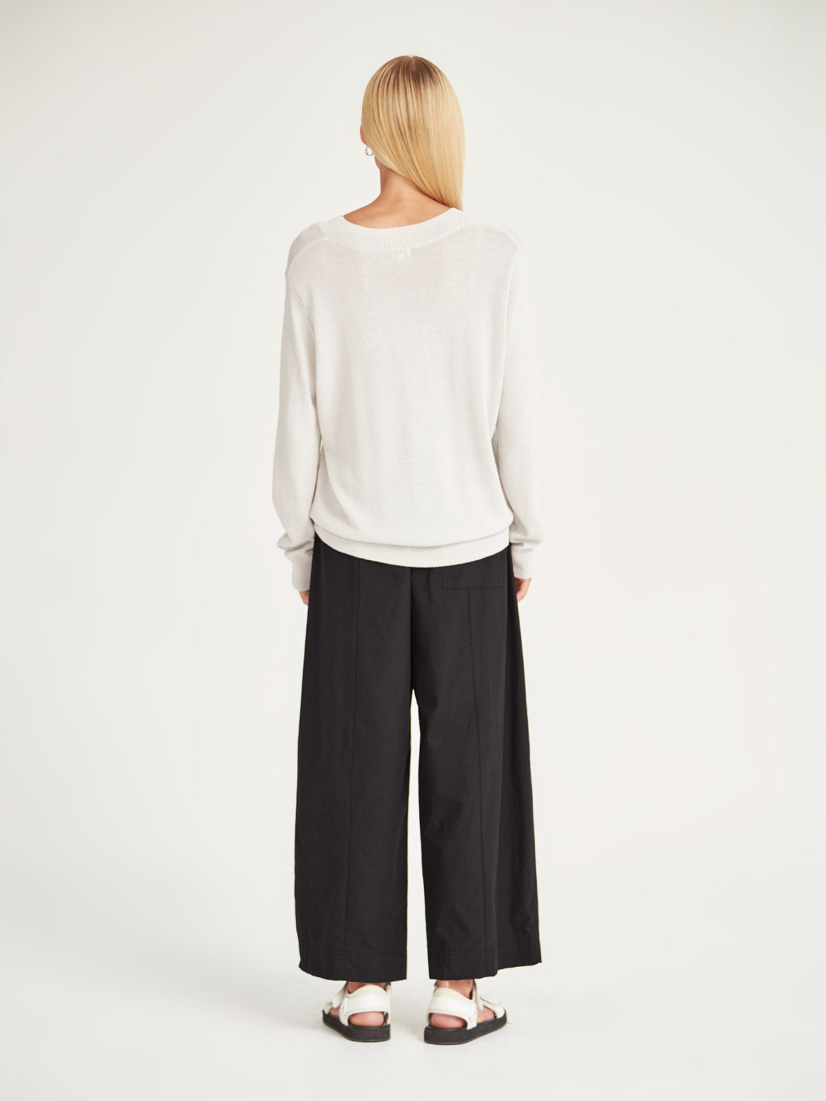 Carnival V Neck Sweater - Pumice