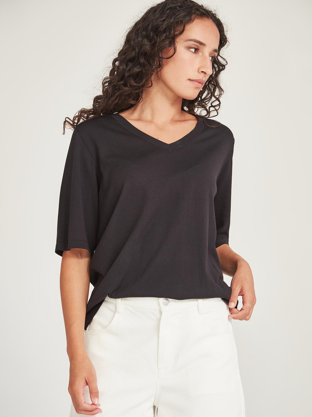 Sills Vera V-Knit Tee - Black