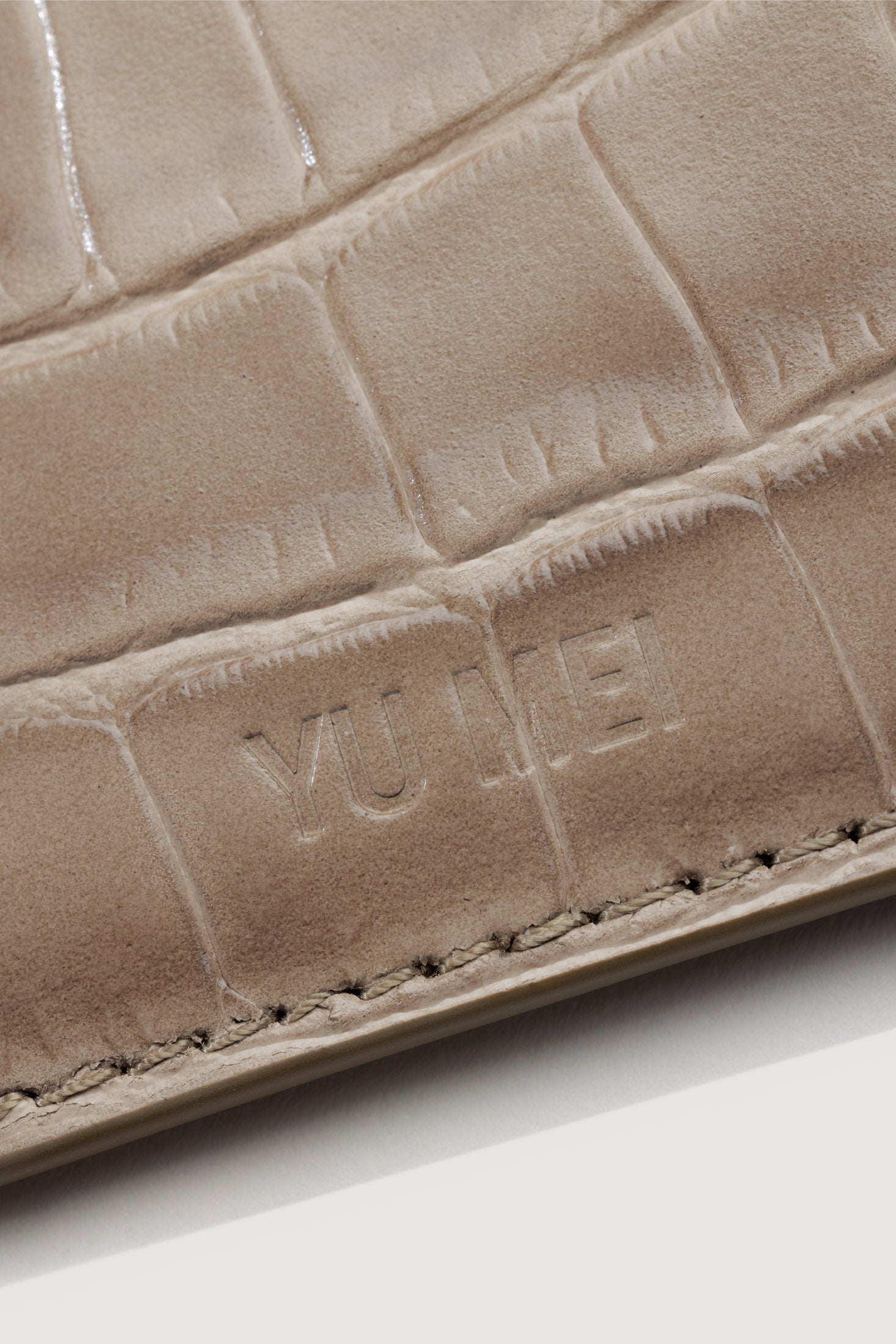 Yu Mei Frank Cardholder - Dune Croc