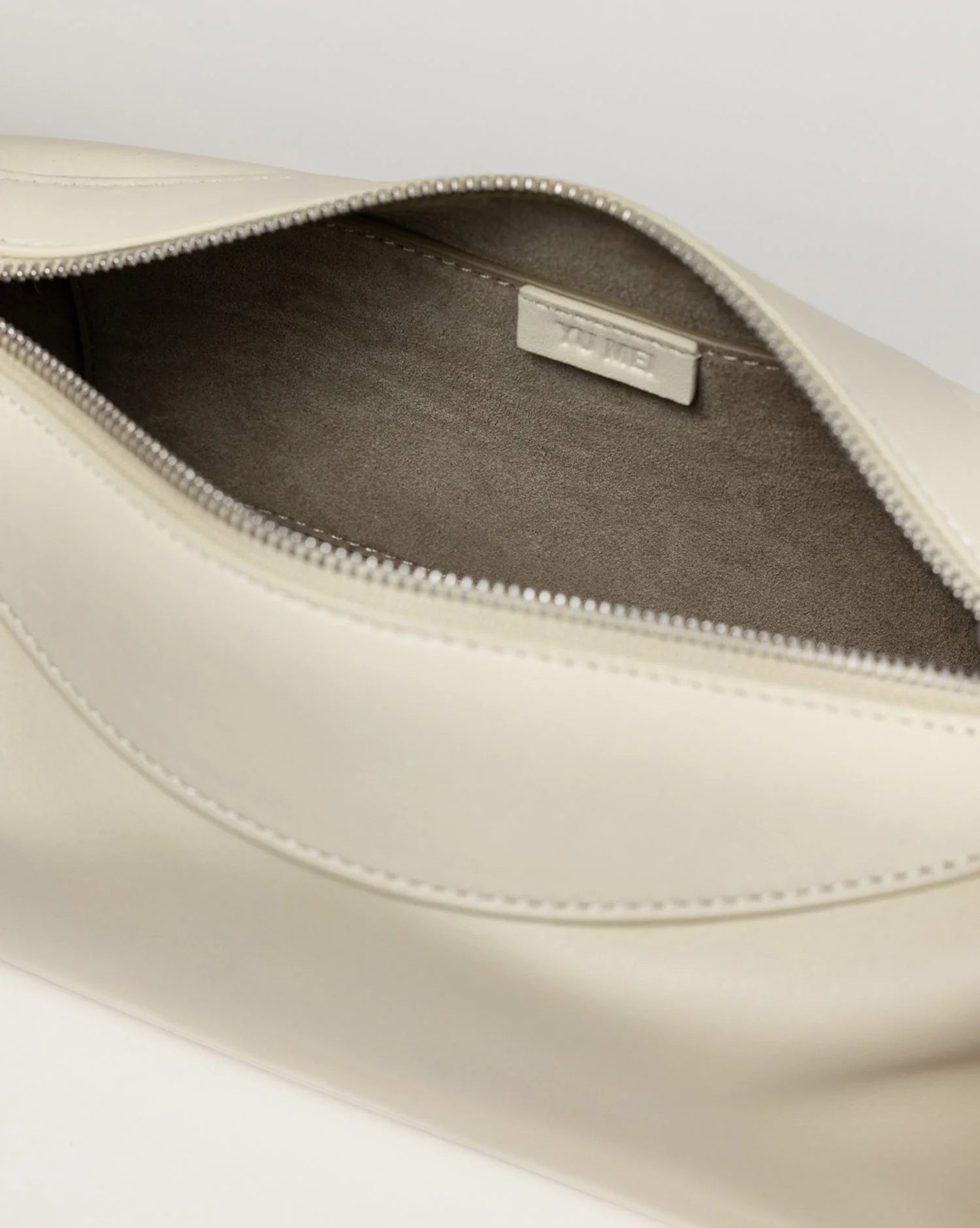 Bobby Bag - Cream Lambskin