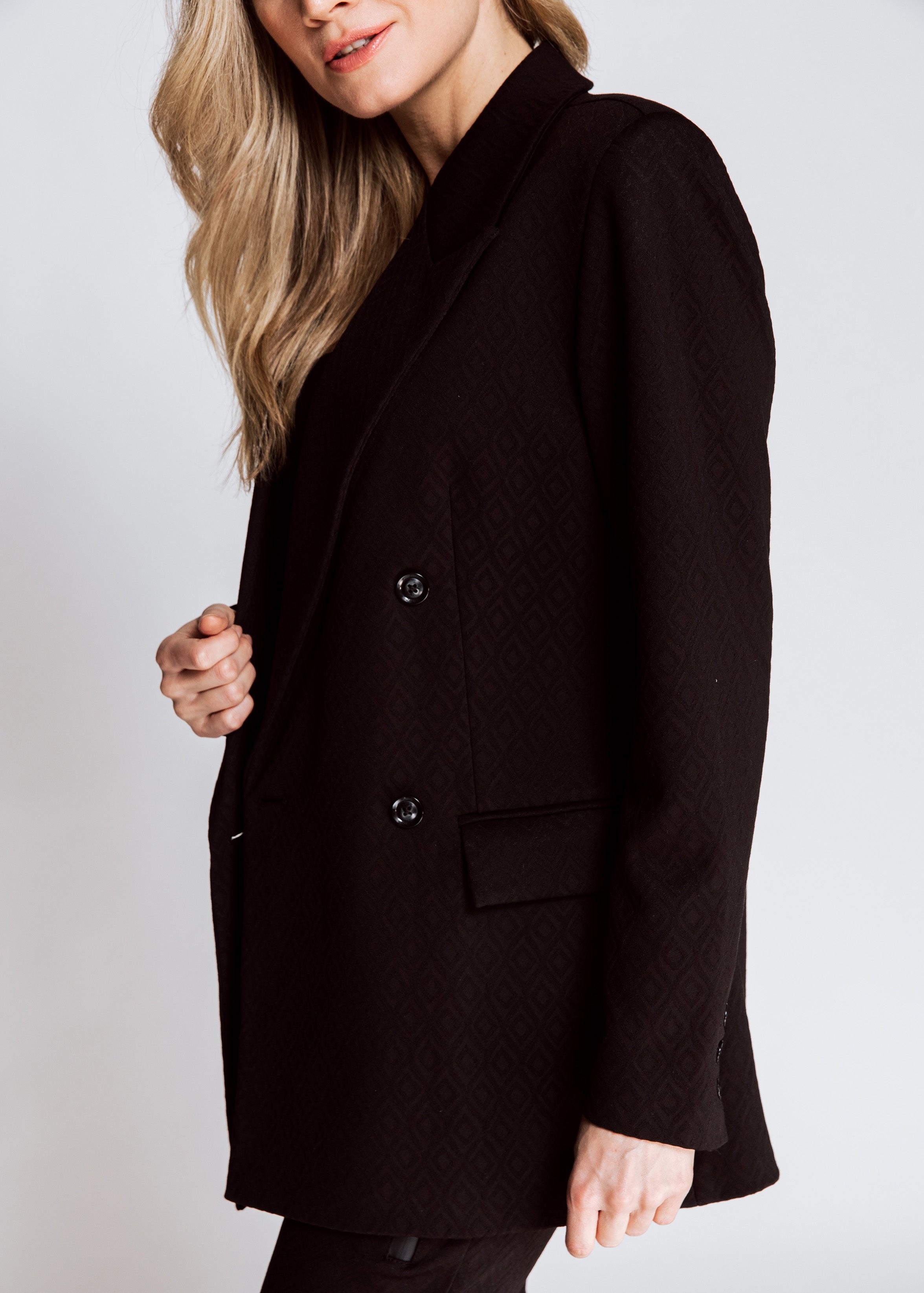Catira Black Blazer