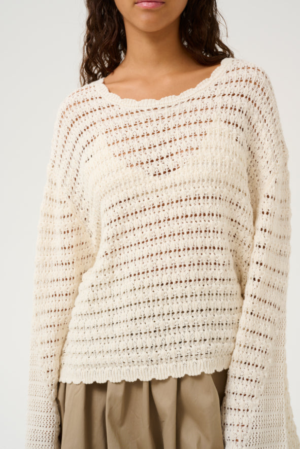 Venus Pullover - White