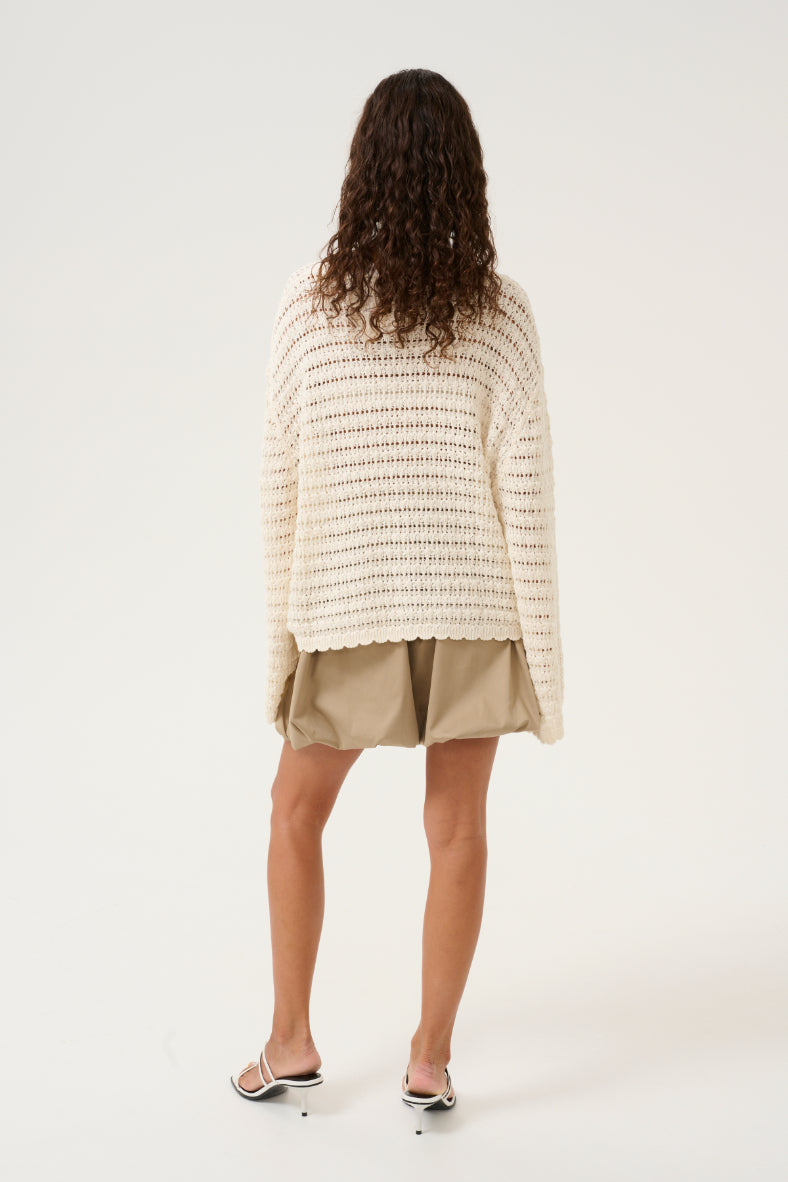 Venus Pullover - White