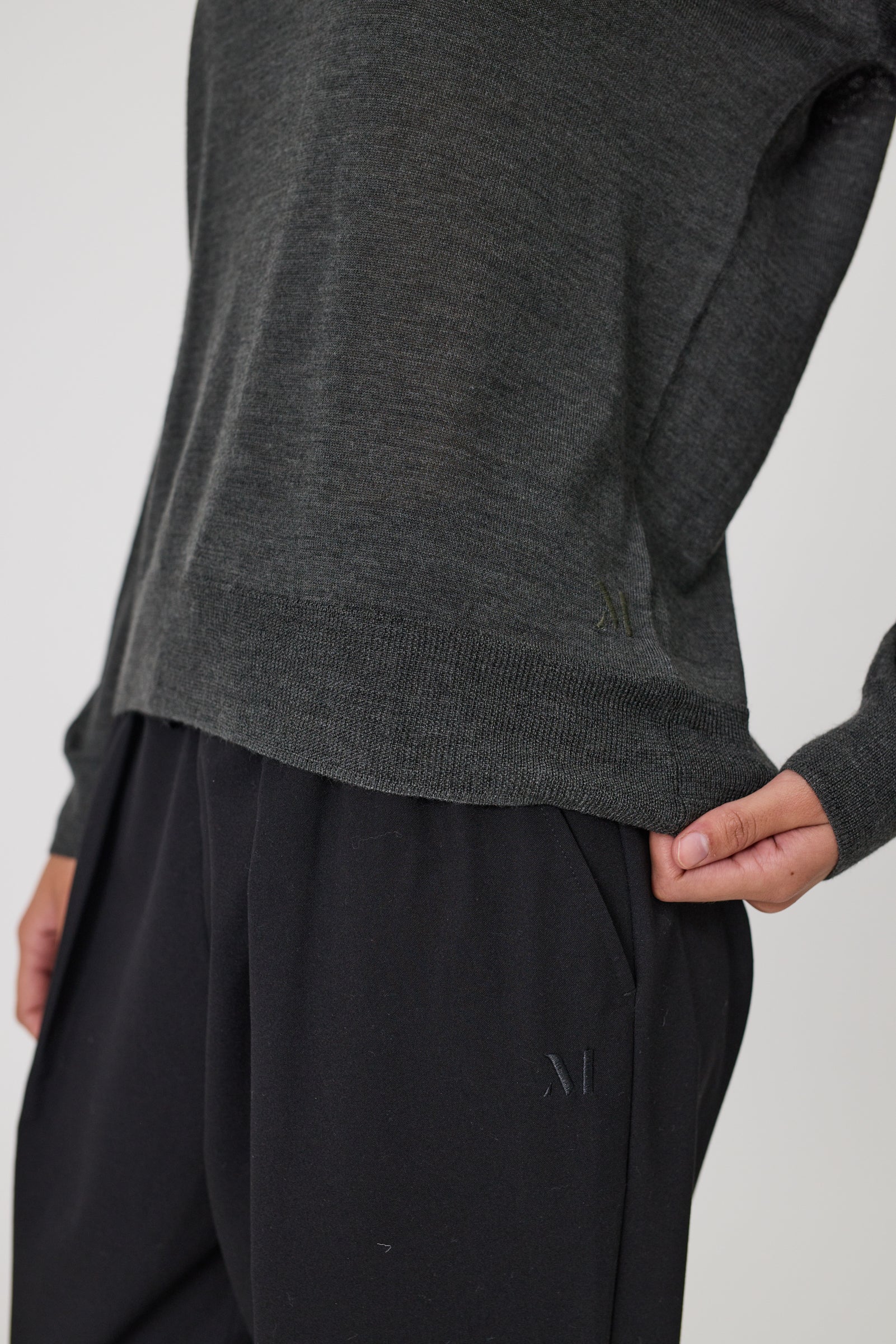 Marlow Alto Merino V-Neck - Moss