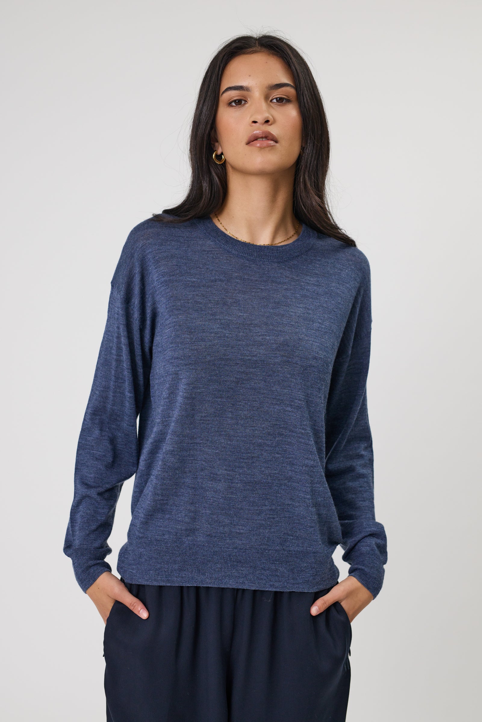 Marlow Alto Merino V-Neck -Space