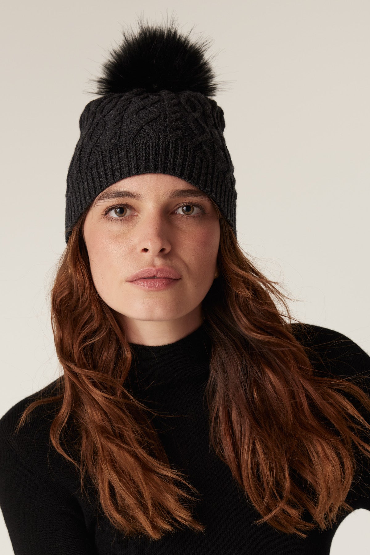 Cable Merino Beanie - Charcoal