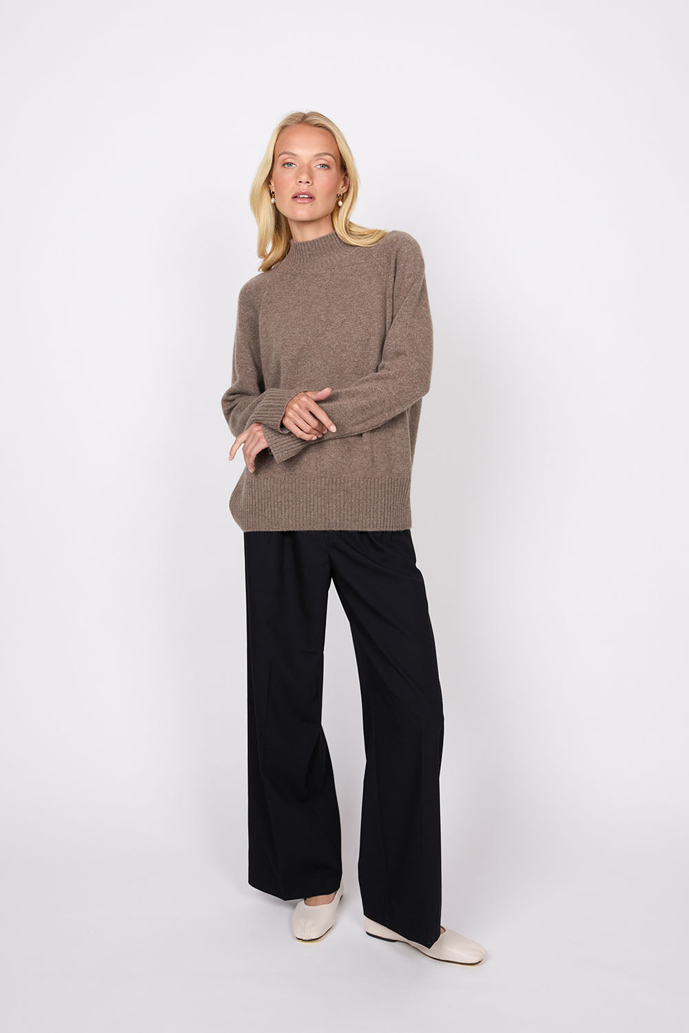 Marlow Cashmere Funnel Neck - Hazlenut