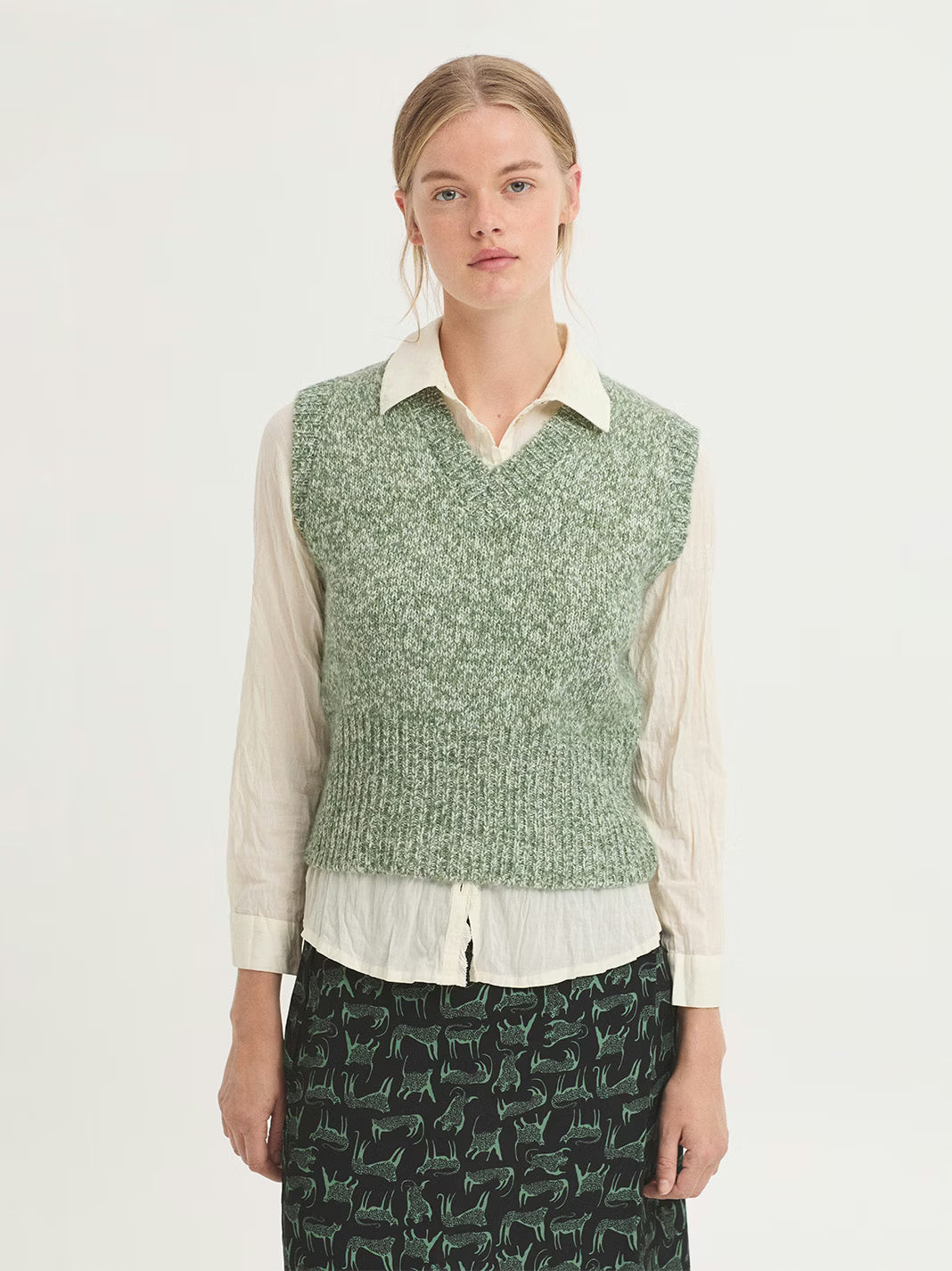 Twisted Yarn Vest - Green