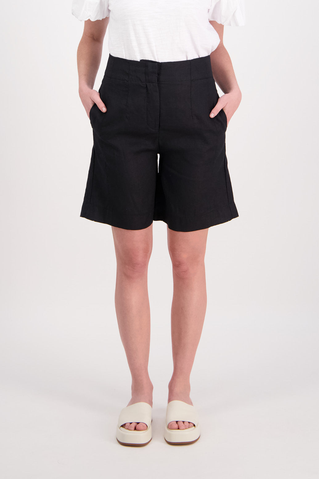 Briarwood Pea Shorts - Black