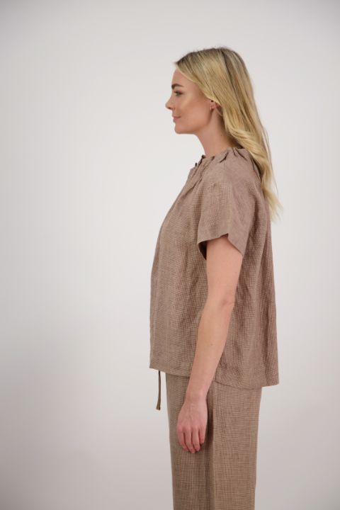 Briarwood Pip Top - Camel