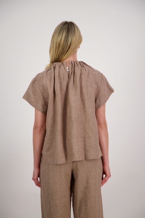 Briarwood Pip Top - Camel