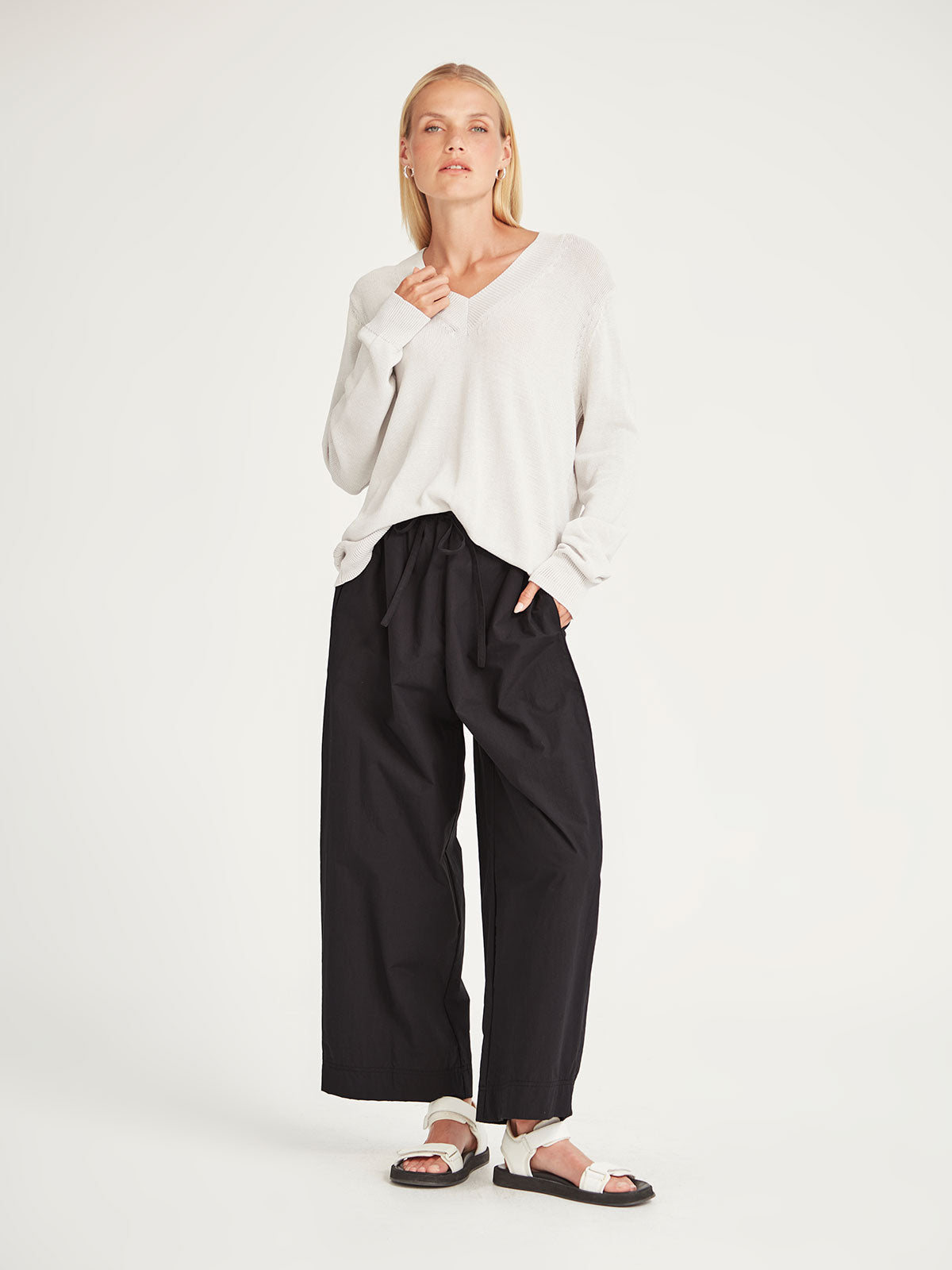 Carnival V Neck Sweater - Pumice