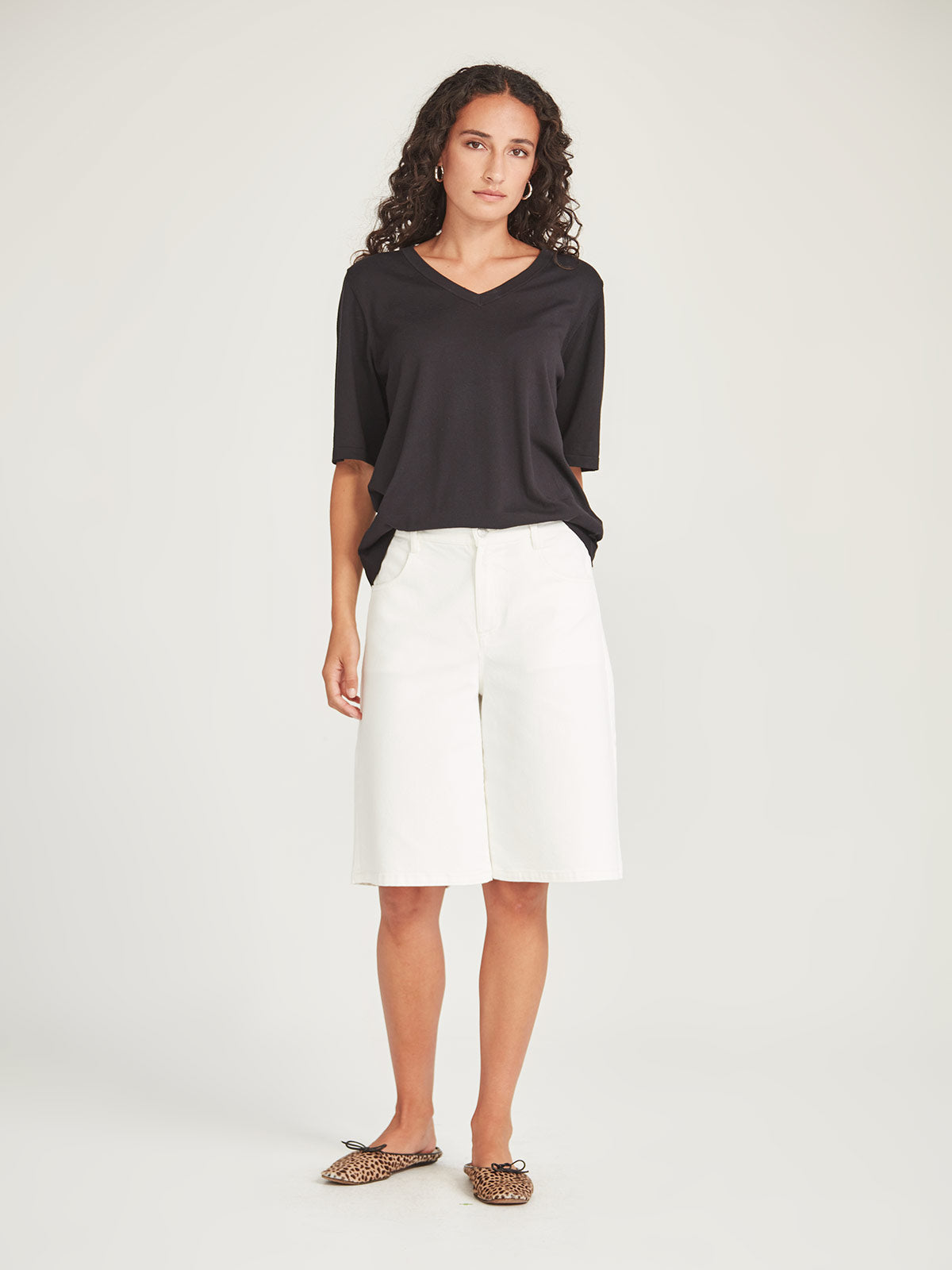 Sills Vera V-Knit Tee - Black