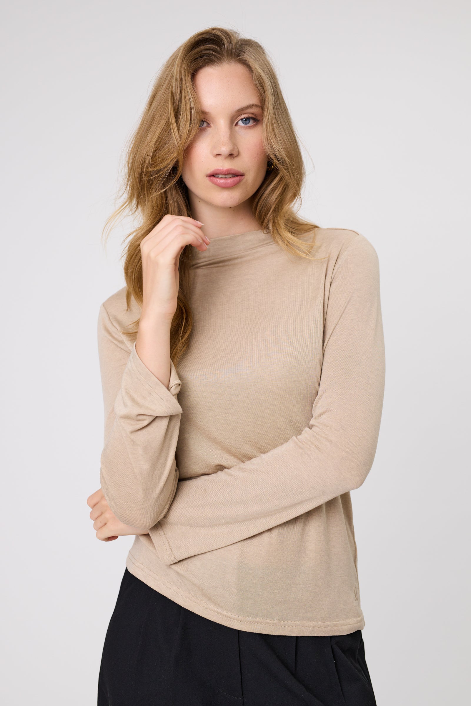 Marlow Weekender Long Sleeve Top - Oyster