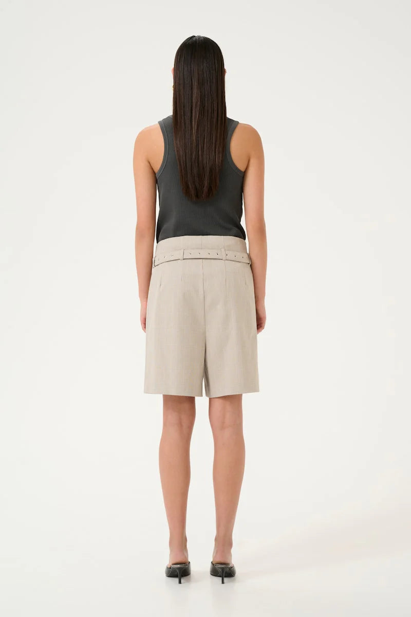 Ubertha Shorts - Taupe