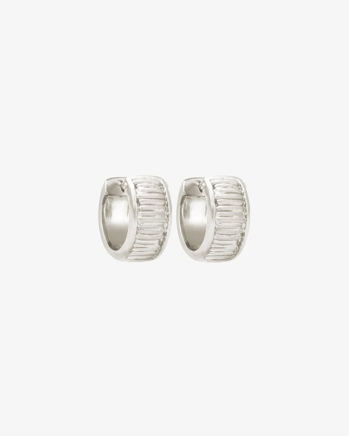 Arete Wide Huggies Earrings - Sterling Silver