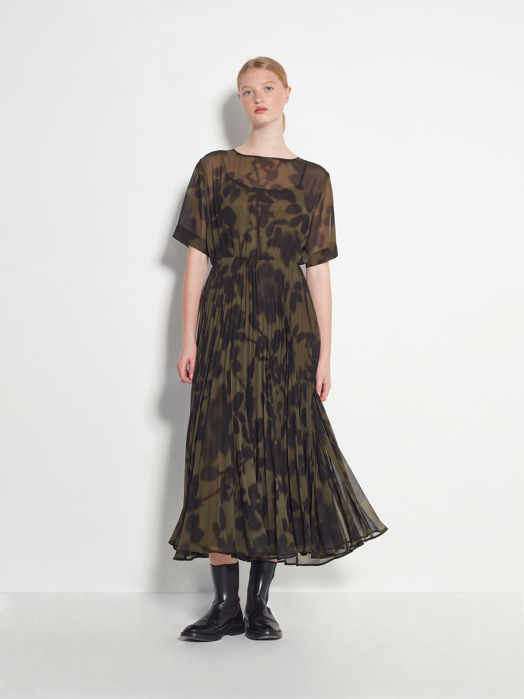 Juliette Hogan Paris Pleat Dress - Midnight Flora